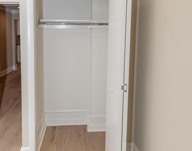 901 Clinton Street - Photo Thumbnail 16