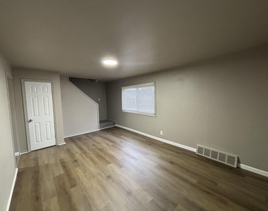 31807 Tuscola Court - Photo Thumbnail 2