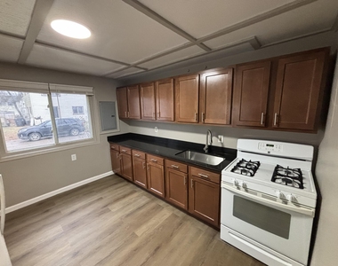 31807 Tuscola Court - Photo Thumbnail 3