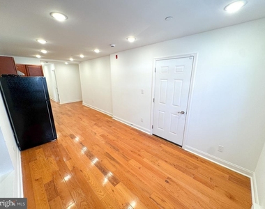 2025 N 4th Street - Photo Thumbnail 2