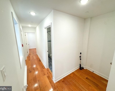2025 N 4th Street - Photo Thumbnail 4