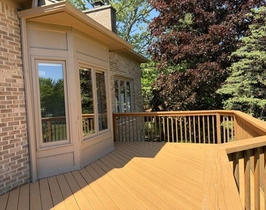 1261 Laurel View Drive - Photo Thumbnail 14