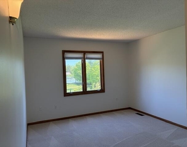 1261 Laurel View Drive - Photo Thumbnail 22