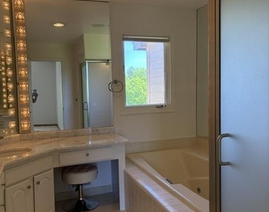 1261 Laurel View Drive - Photo Thumbnail 19