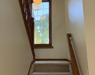 1261 Laurel View Drive - Photo Thumbnail 16