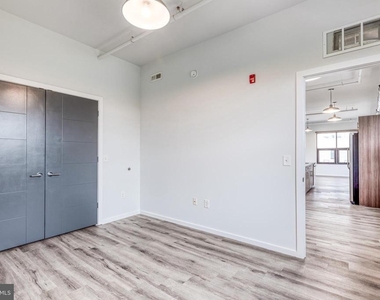 4800 Brown Street - Photo Thumbnail 13