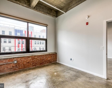 4800 Brown Street - Photo Thumbnail 8