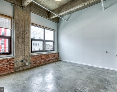 4800 Brown Street - Photo Thumbnail 2