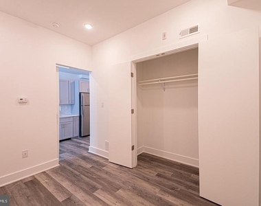 1245 Ridge Avenue - Photo Thumbnail 8