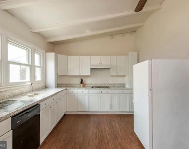 235 Hermitage Street - Photo Thumbnail 3