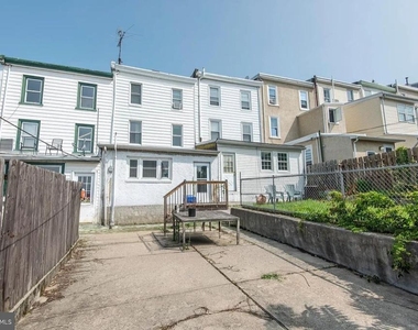 235 Hermitage Street - Photo Thumbnail 10