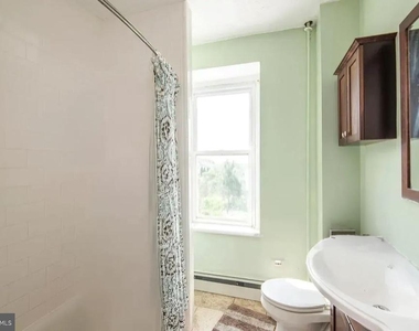 235 Hermitage Street - Photo Thumbnail 5