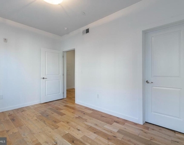 224 Church Street - Photo Thumbnail 5