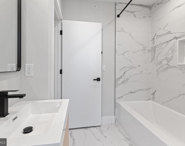 713 S 58th Street - Photo Thumbnail 15
