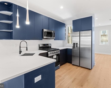 713 S 58th Street - Photo Thumbnail 3