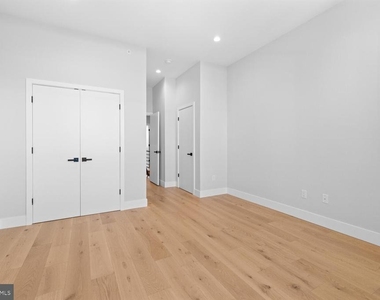 713 S 58th Street - Photo Thumbnail 11