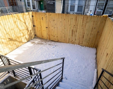713 S 58th Street - Photo Thumbnail 24