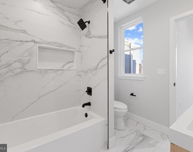 713 S 58th Street - Photo Thumbnail 14