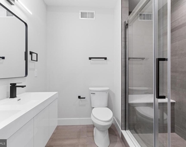 713 S 58th Street - Photo Thumbnail 12