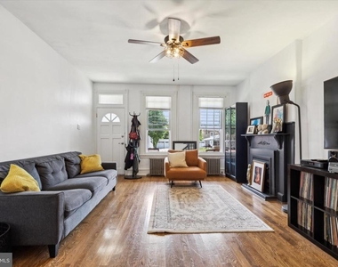 460 Martin Street - Photo Thumbnail 2