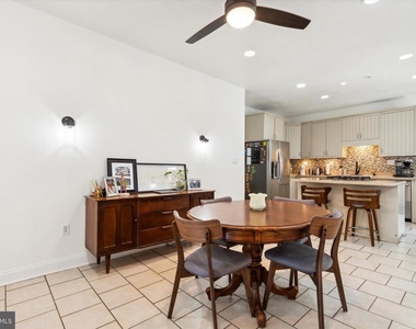 460 Martin Street - Photo Thumbnail 3