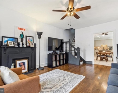 460 Martin Street - Photo Thumbnail 1
