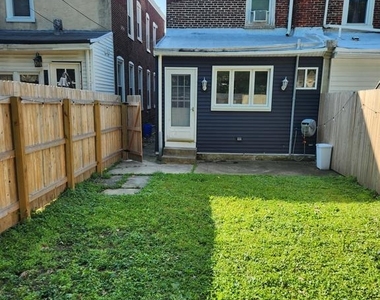 460 Martin Street - Photo Thumbnail 13