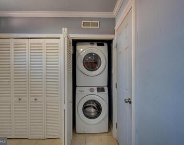 1119 W Master Street - Photo Thumbnail 6