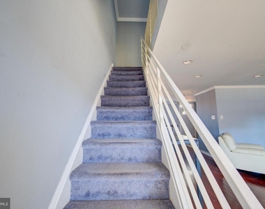 1119 W Master Street - Photo Thumbnail 9
