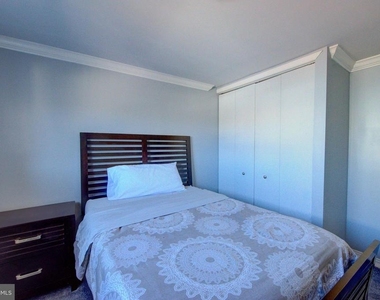 1119 W Master Street - Photo Thumbnail 17