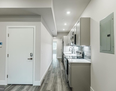 3608 Melon Street - Photo Thumbnail 3