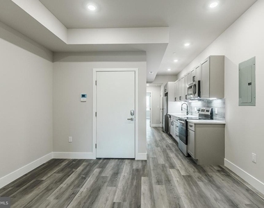 3608 Melon Street - Photo Thumbnail 2