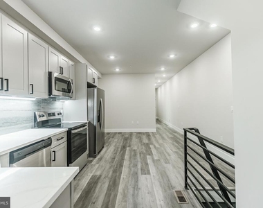 3608 Melon Street - Photo Thumbnail 5