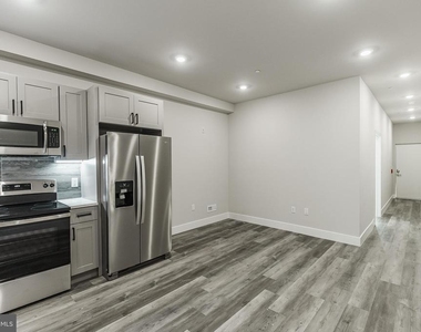 3608 Melon Street - Photo Thumbnail 2