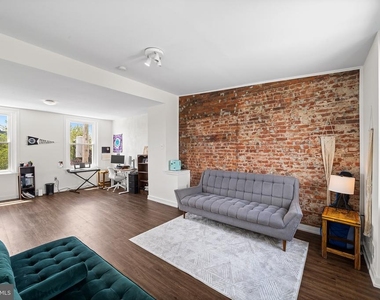 107 W Master Street - Photo Thumbnail 22