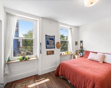 107 W Master Street - Photo Thumbnail 18