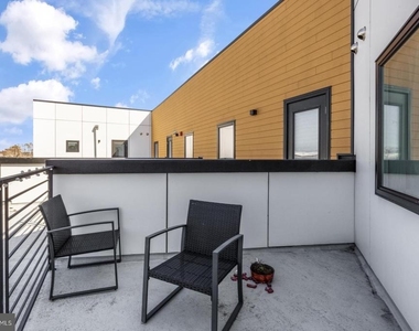3965 Lancaster Avenue - Photo Thumbnail 13