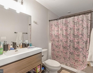 3965 Lancaster Avenue - Photo Thumbnail 12