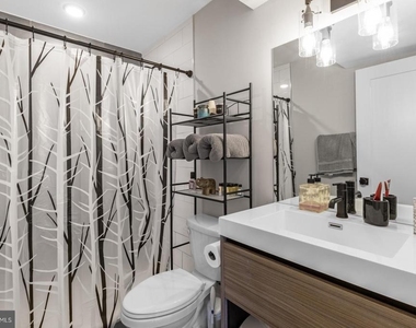 3965 Lancaster Avenue - Photo Thumbnail 5