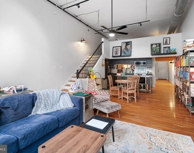 1027 Arch Street - Photo Thumbnail 2