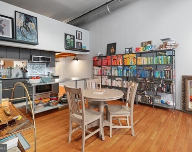 1027 Arch Street - Photo Thumbnail 4
