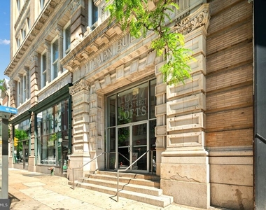 1027 Arch Street - Photo Thumbnail 17