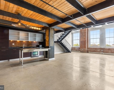 1101 Washington Avenue - Photo Thumbnail 3