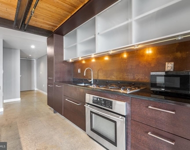 1101 Washington Avenue - Photo Thumbnail 6