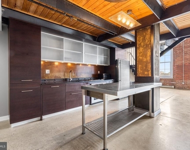 1101 Washington Avenue - Photo Thumbnail 4