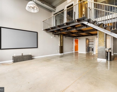 1101 Washington Avenue - Photo Thumbnail 2
