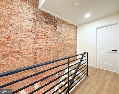 2762 Martha Street - Photo Thumbnail 11