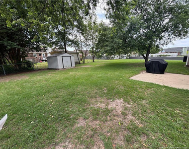 7817 Laura Ann Court - Photo Thumbnail 36