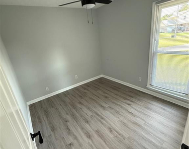 7817 Laura Ann Court - Photo Thumbnail 27