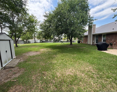 7817 Laura Ann Court - Photo Thumbnail 35